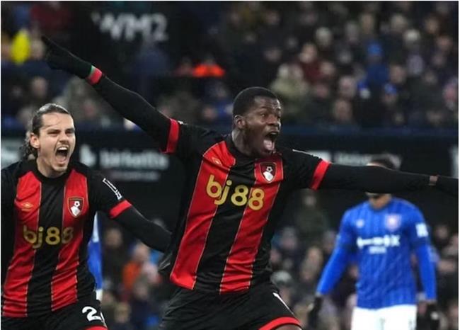 Nhận định Bournemouth vs West Ham (3h00 ngày 1712) Không dễ cho chủ nhà 1 Nhận định Bournemouth vs West Ham (3h00 ngày 1712) Không dễ cho chủ nhà 1
