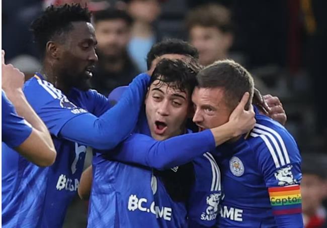 Nhận định Leicester vs Brighton (21h00 ngày 812) Hiệu ứng Ruud van Nistelrooy 1 Nhận định Leicester vs Brighton (21h00 ngày 812) Hiệu ứng Ruud van Nistelrooy 1